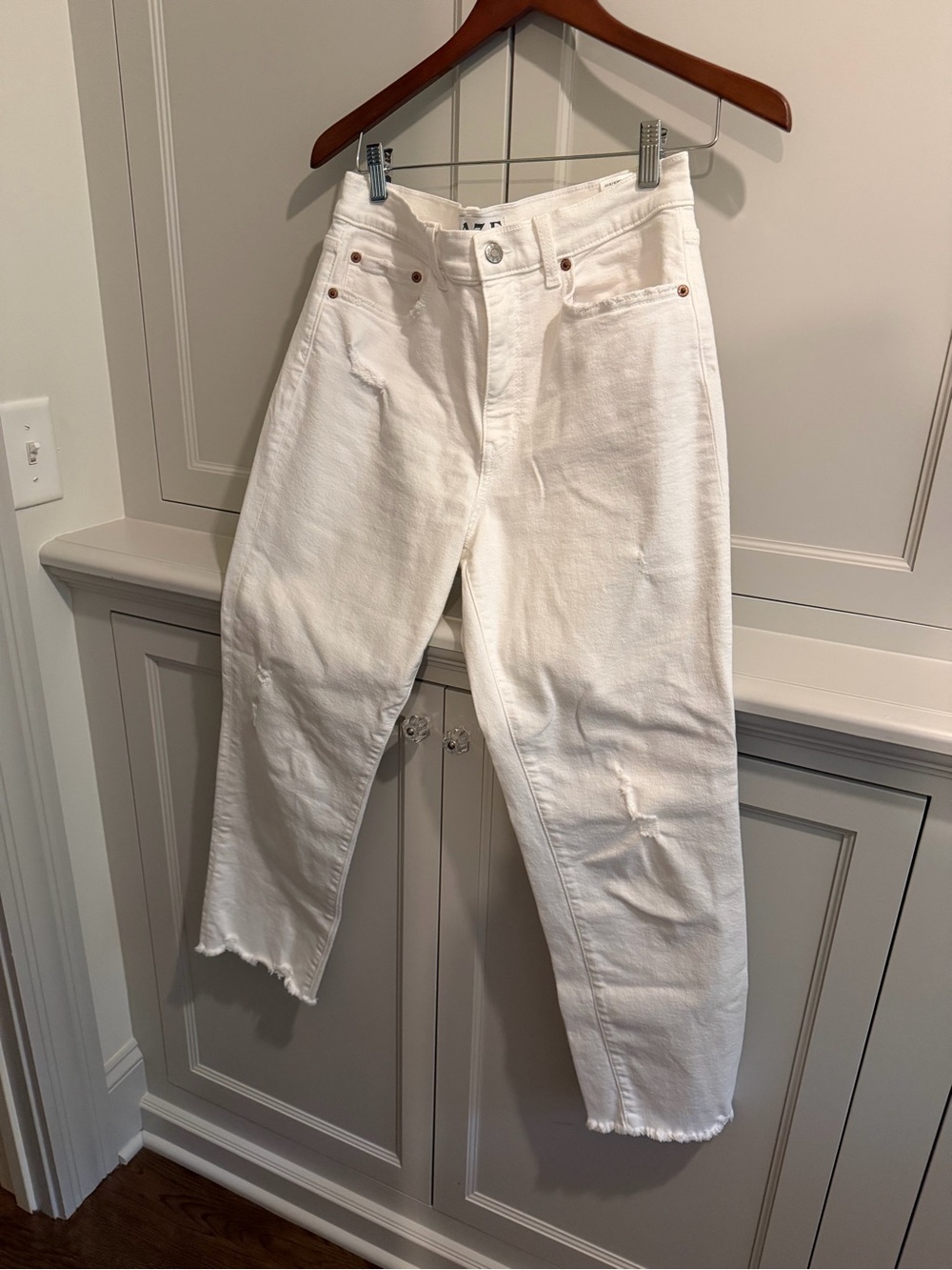 DAZE White High-Rise Relaxed Jeans - Women's